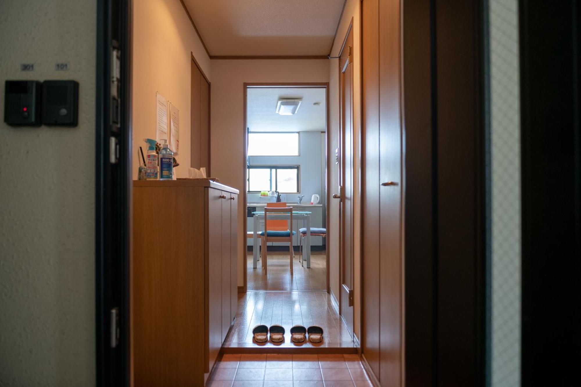 Апартаменты Near To Miyajima Хацукаити Экстерьер фото